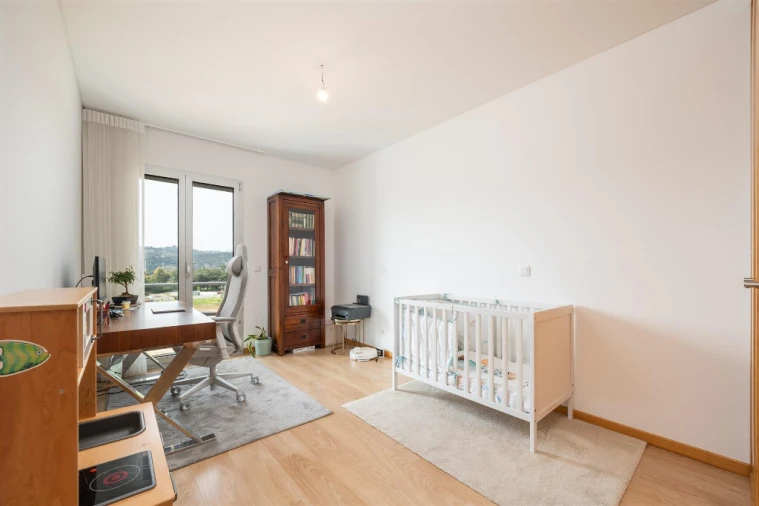Apartamento T3 para Venda em Santo Antonio dos Olivais Foto 11