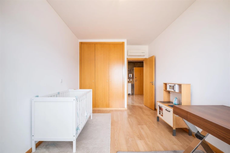 Apartamento T3 para Venda em Santo Antonio dos Olivais Foto 12