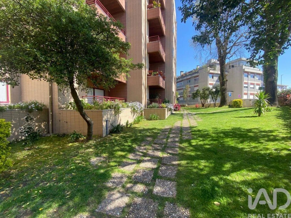 Apartamento T3 para Arrendamento em Paranhos Foto 3