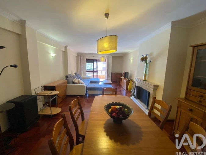 Apartamento T3 para Arrendamento em Paranhos Foto 11