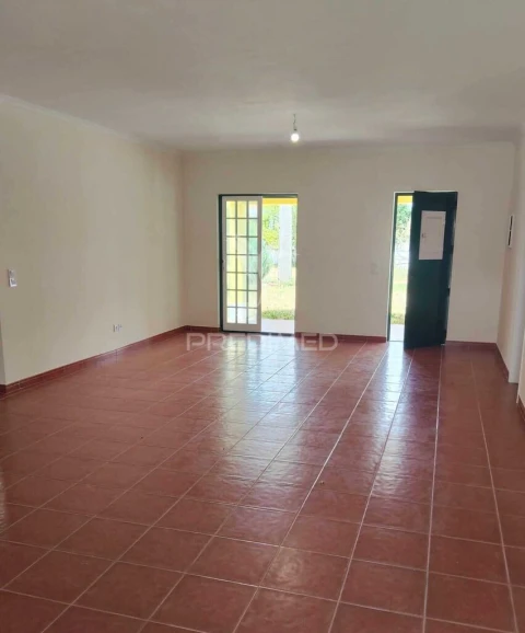 Moradia T3 para Venda em Glória do Ribatejo e Granho
