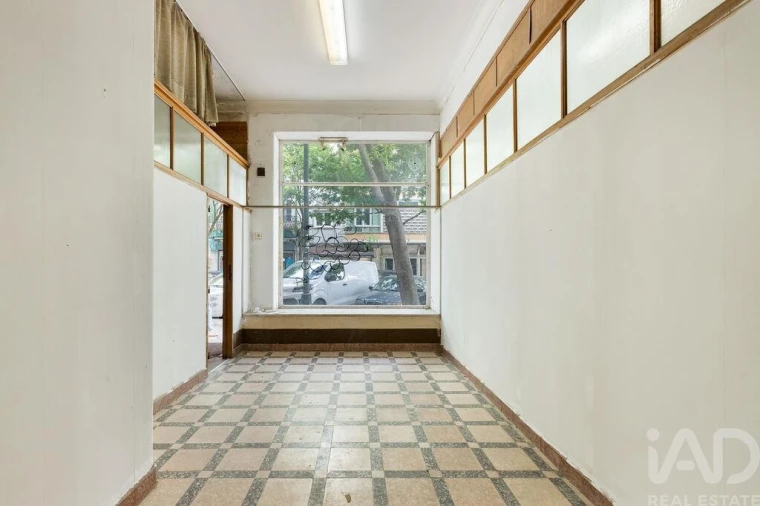 Loja para Arrendamento em Arroios Foto 2