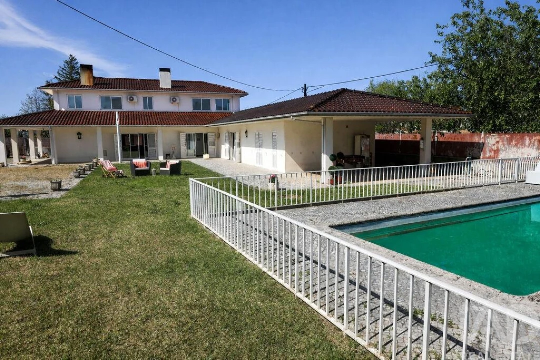 Moradia T5 para Venda em Lousã e Vilarinho Foto 7