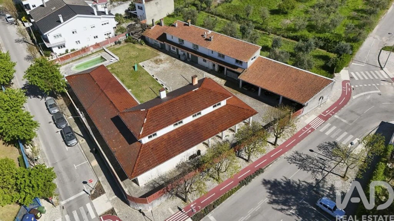 Moradia T5 para Venda em Lousã e Vilarinho Foto 4