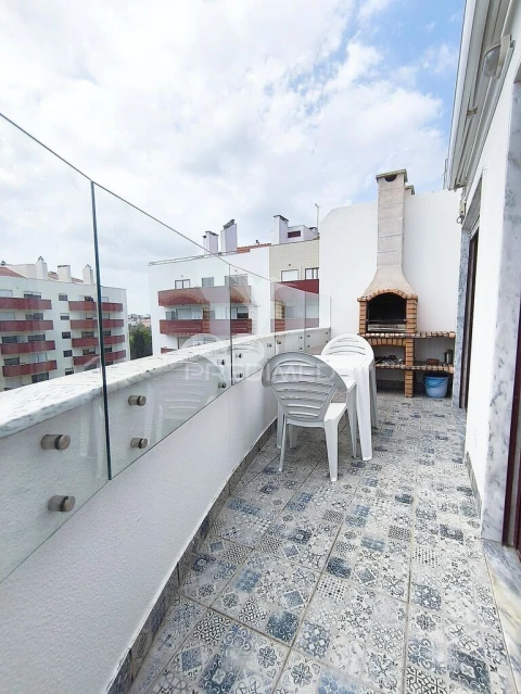 Apartamento T3 para Venda em Seixal, Arrentela e Aldeia de Paio Pires