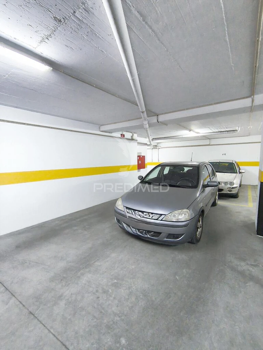 Apartamento T3 para Venda em Seixal, Arrentela e Aldeia de Paio Pires Foto 10