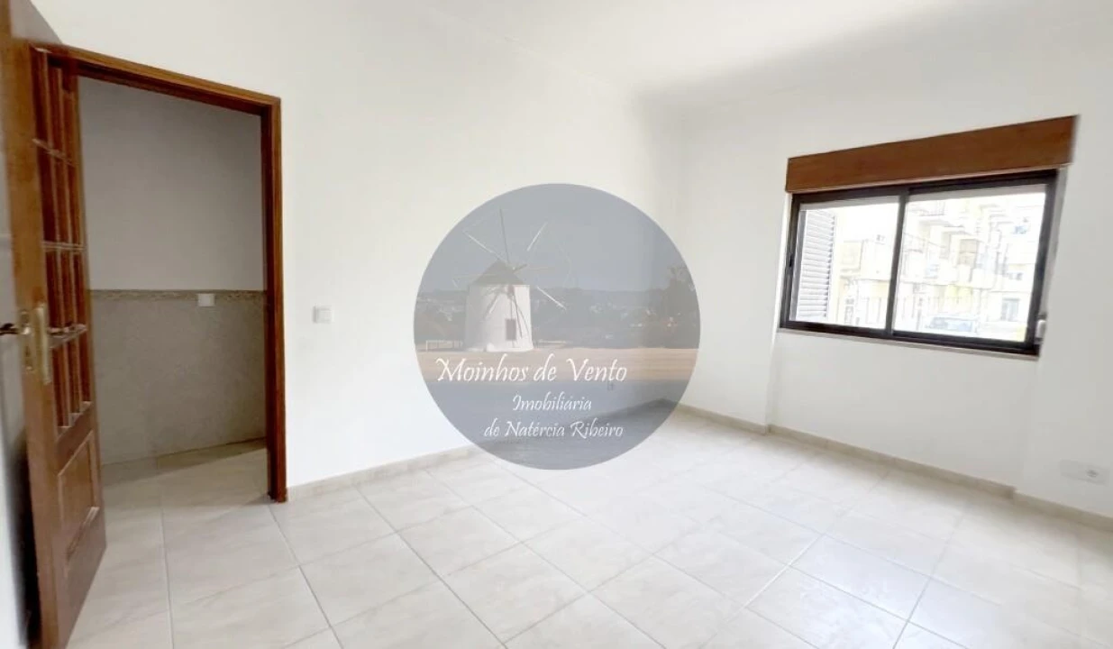 Apartamento T2 para Venda em Barreiro e Lavradio Foto 8