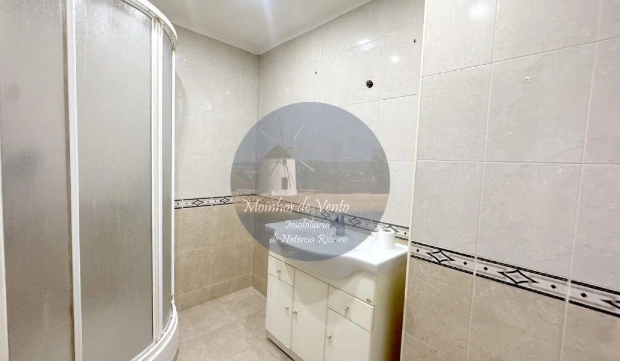Apartamento T2 para Venda em Barreiro e Lavradio Foto 14
