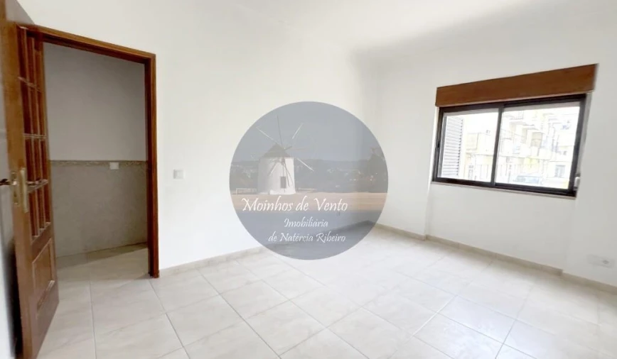 Apartamento T2 para Venda em Barreiro e Lavradio Foto 8