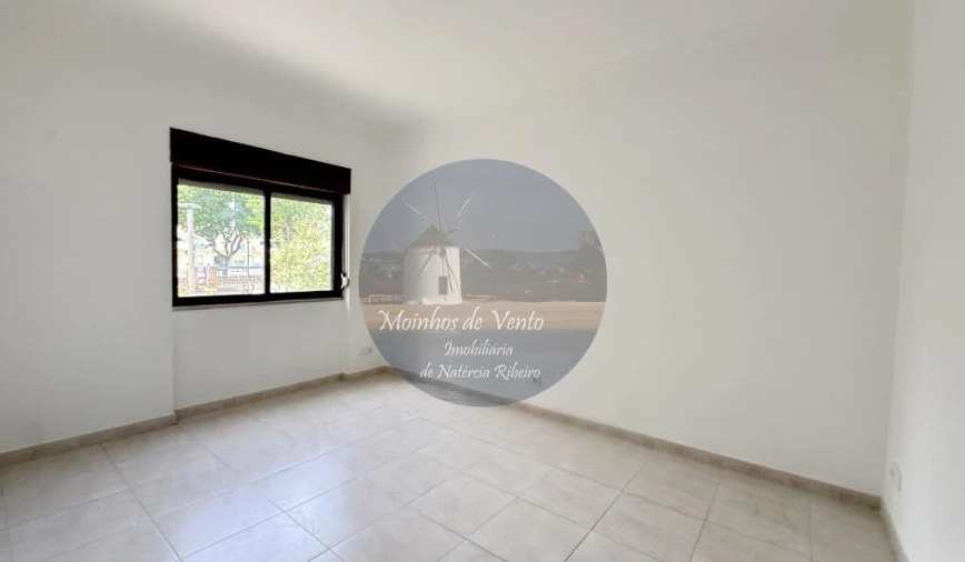 Apartamento T2 para Venda em Barreiro e Lavradio Foto 9