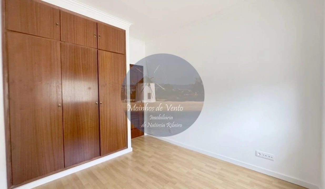 Apartamento T2 para Venda em Barreiro e Lavradio Foto 12