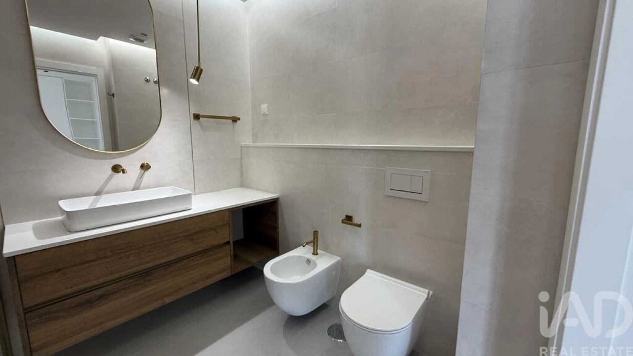 Apartamento T2 para Venda em Alcabideche Foto 6