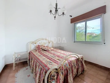 Moradia T4 para Venda em Outeiro