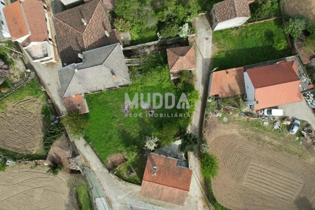Moradia T4 para Venda em Outeiro Foto 14