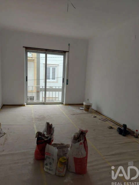 Apartamento T3 para Venda em Nossa Senhora do Pópulo, Coto e São Gregório