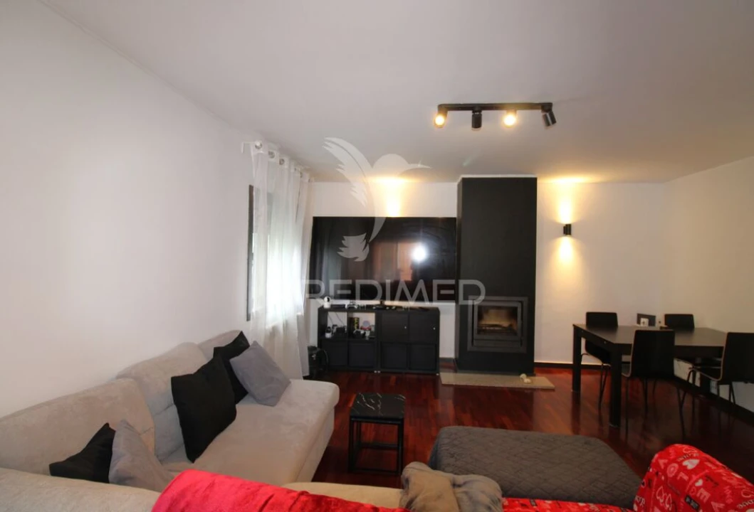 Apartamento T3 para Venda em Baguim do Monte (Rio Tinto) Foto 1