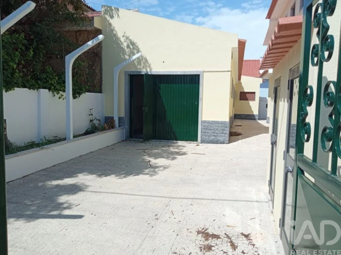 Moradia T5 para Venda em Rio de Mouro Foto 31