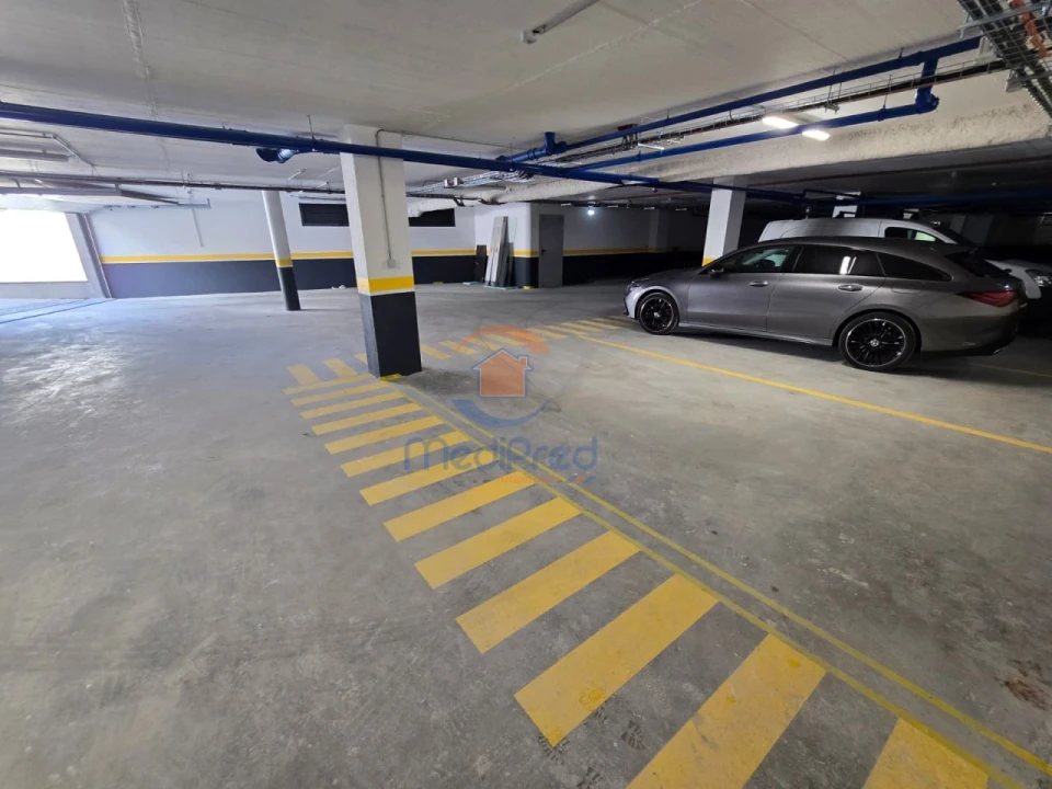 Apartamento T3 para Venda em Ramada e Caneças Foto 33
