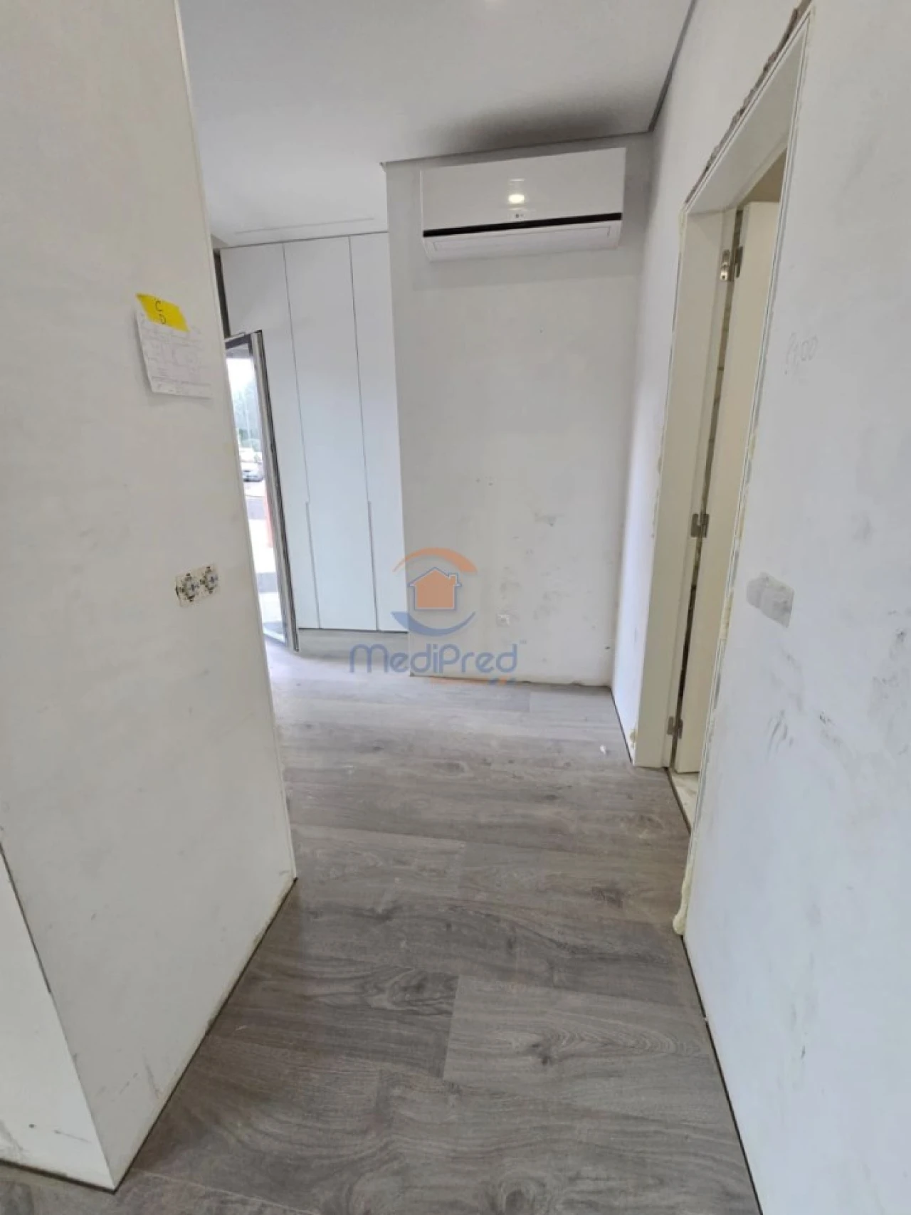 Apartamento T3 para Venda em Ramada e Caneças Foto 14