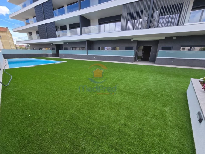 Apartamento T3 para Venda em Ramada e Caneças Foto 30