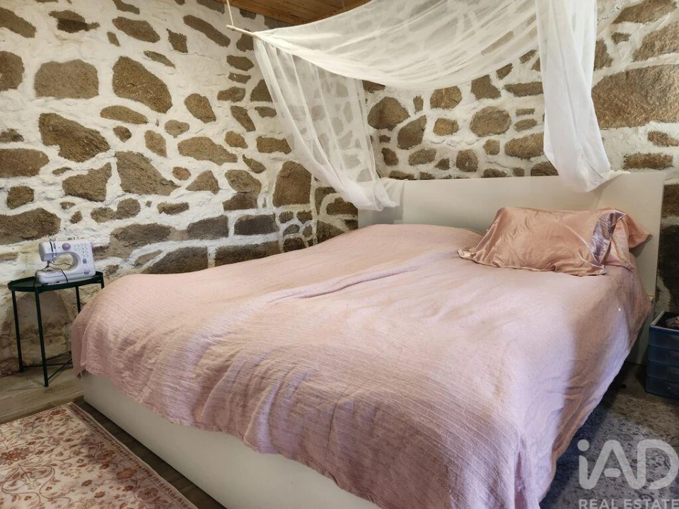 Moradia T1 para Venda em Escalos de Baixo e Mata Foto 17
