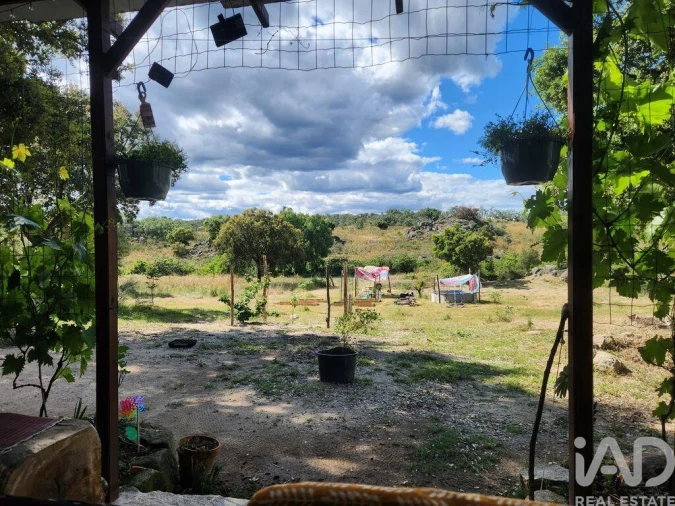 Moradia T1 para Venda em Escalos de Baixo e Mata Foto 3