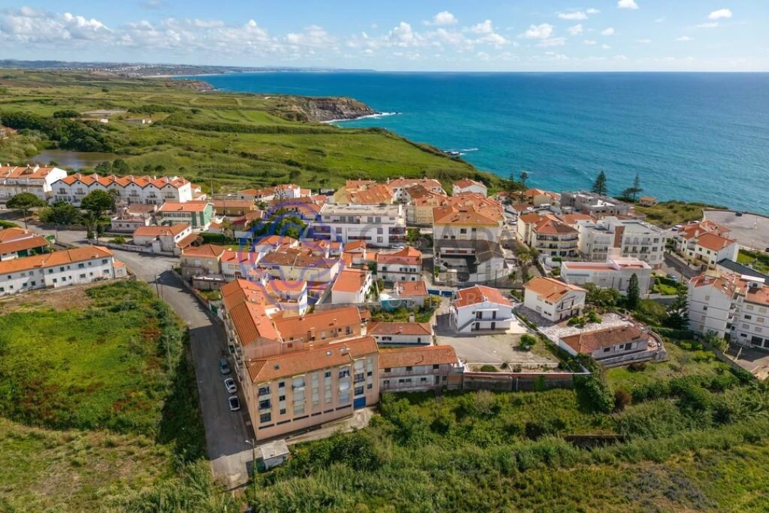 Apartamento T2 para Venda em Atouguia da Baleia Foto 3