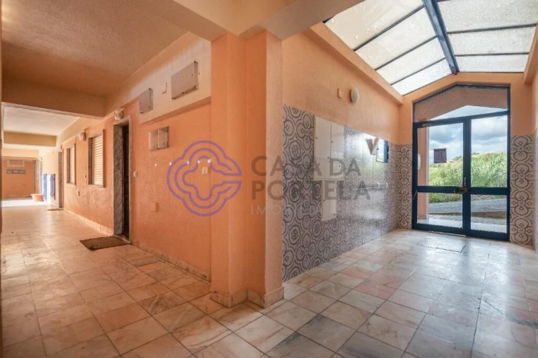 Apartamento T2 para Venda em Atouguia da Baleia Foto 9