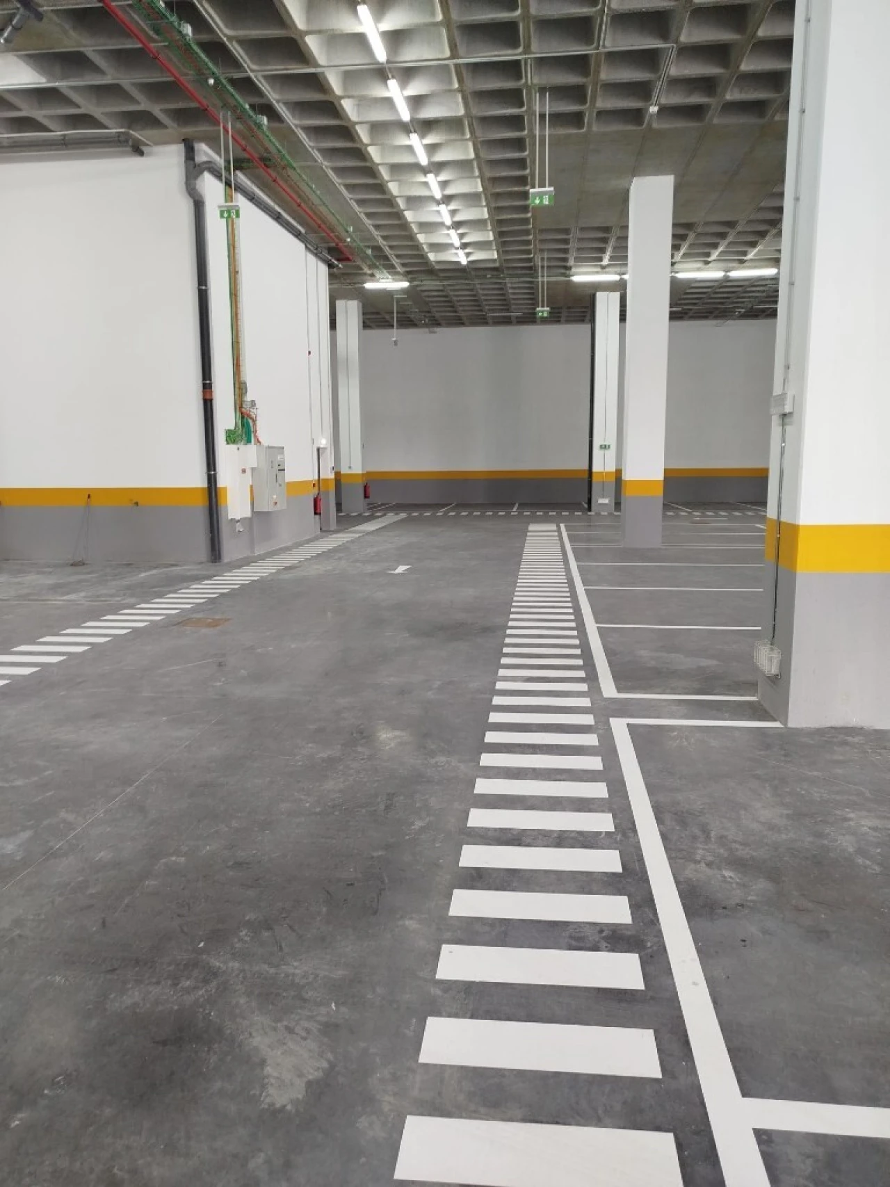 Armazém para Arrendamento em Sacavém e Prior Velho Foto 6