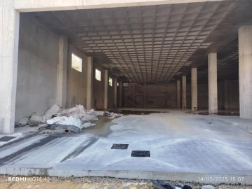 Armazém para Arrendamento em Sacavém e Prior Velho
