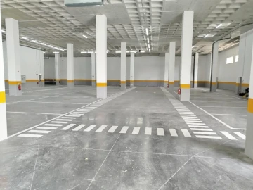 Armazém para Arrendamento em Sacavém e Prior Velho