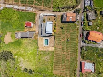 Moradia T5 para Venda em Ponta do Pargo