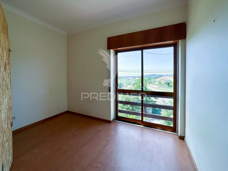 Moradia T3 para Venda em Olalhas Foto 11