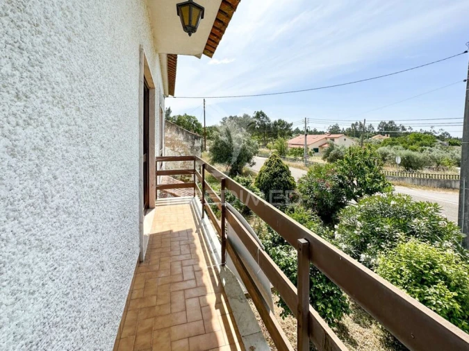Moradia T3 para Venda em Olalhas Foto 6