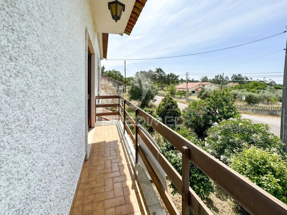 Moradia T3 para Venda em Olalhas Foto 6