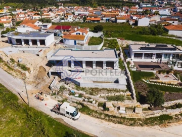 Moradia T4 para Venda em Amoreira