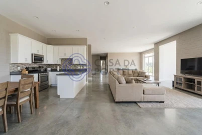 Moradia T4 para Venda em Amoreira
