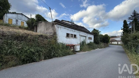 Quinta T4 para Venda em Parada de Cunhos