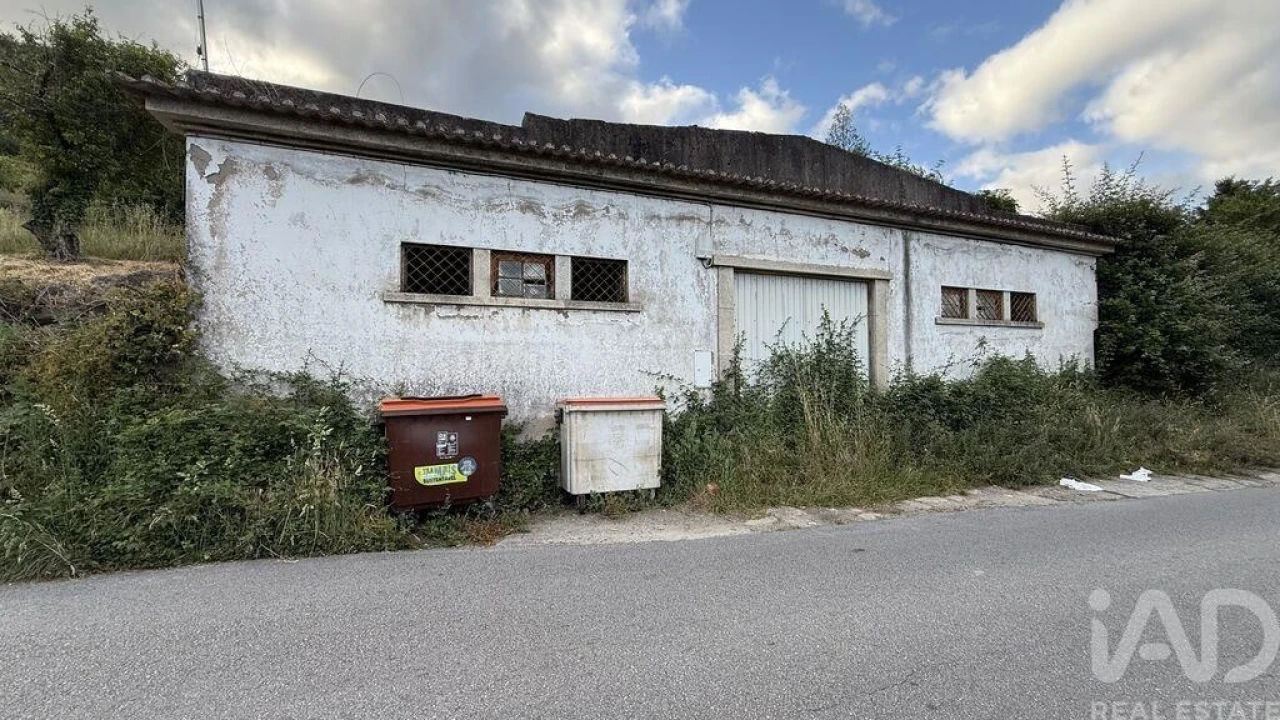 Quinta T4 para Venda em Parada de Cunhos Foto 11