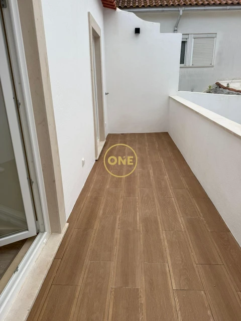 Apartamento T2 para Venda em Romeira e Várzea