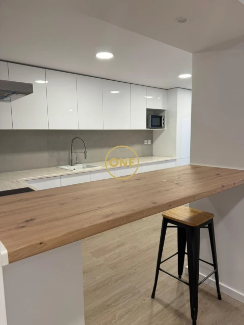 Apartamento T2 para Venda em Romeira e Várzea