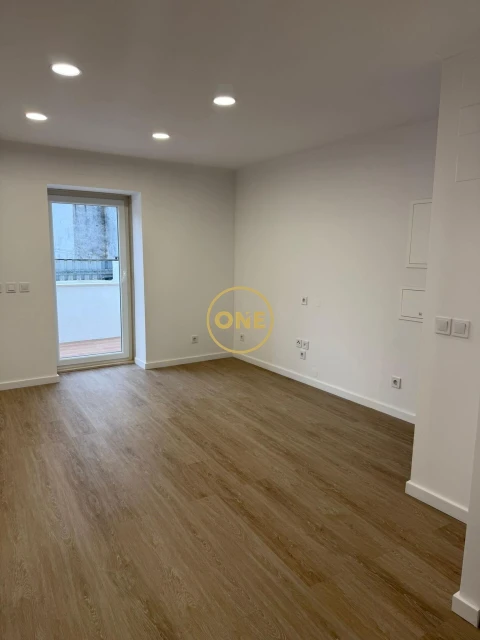 Apartamento T2 para Venda em Romeira e Várzea