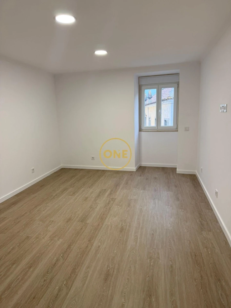 Apartamento T2 para Venda em Romeira e Várzea Foto 12