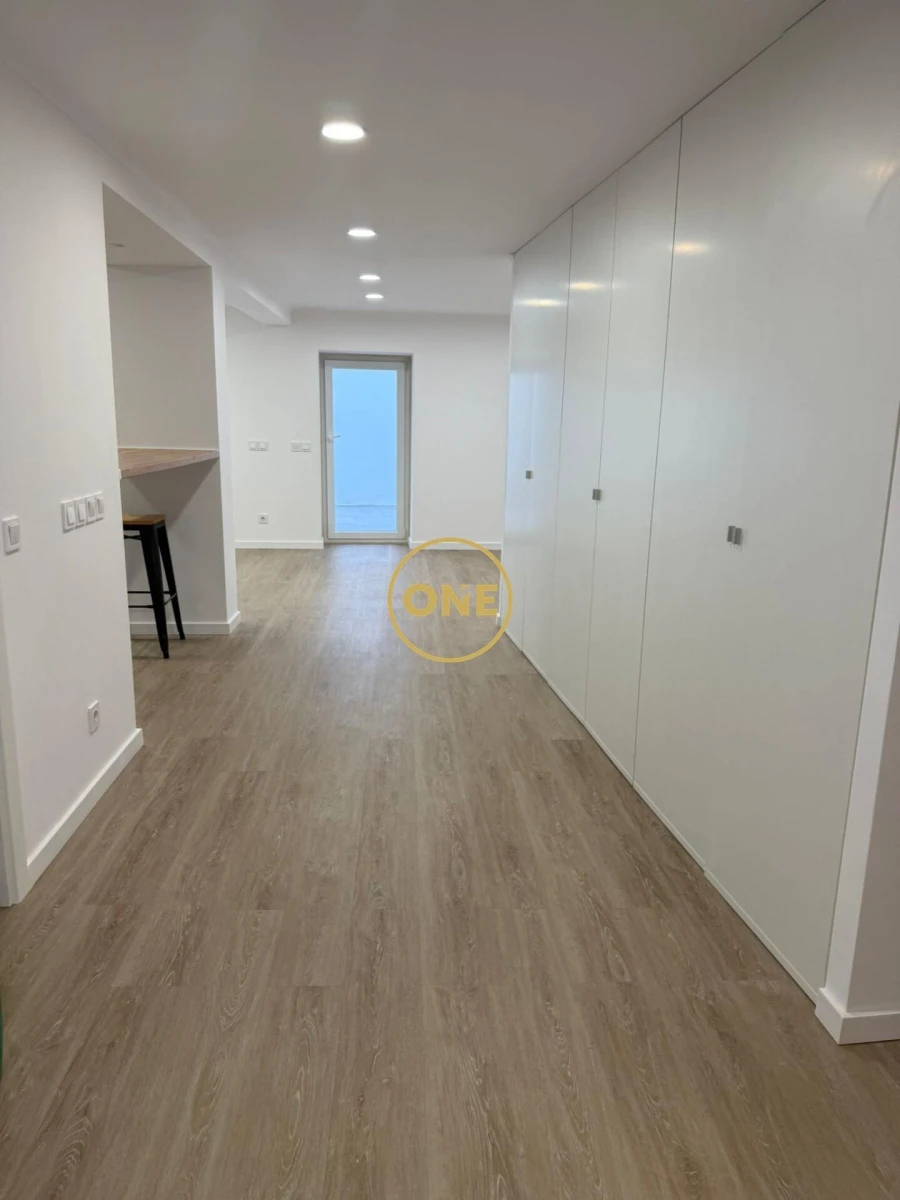 Apartamento T2 para Venda em Romeira e Várzea Foto 8