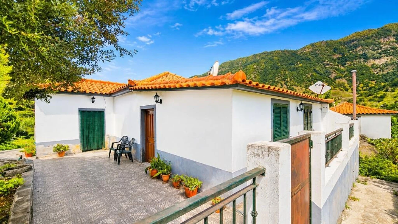Moradia T2 para Venda em São Vicente Foto 6
