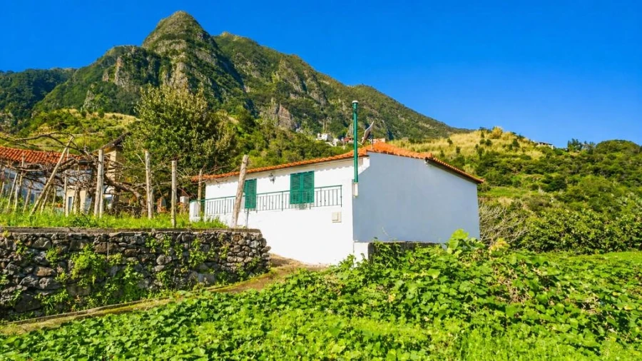 Moradia T2 para Venda em São Vicente Foto 2