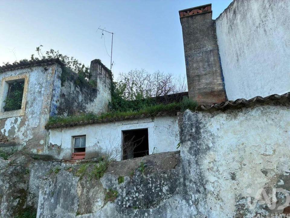 Moradia T3 para Venda em Alenquer (Santo Estêvão e Triana) Foto 2