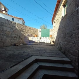 Moradia T6 para Venda em Gondar