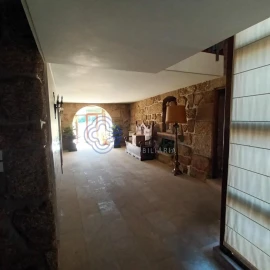 Moradia T6 para Venda em Gondar