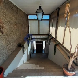 Moradia T6 para Venda em Gondar